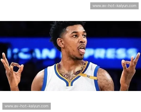 旧神与新王的“北加州内战”：当库里的三分雨遇上萨城的紫色极光